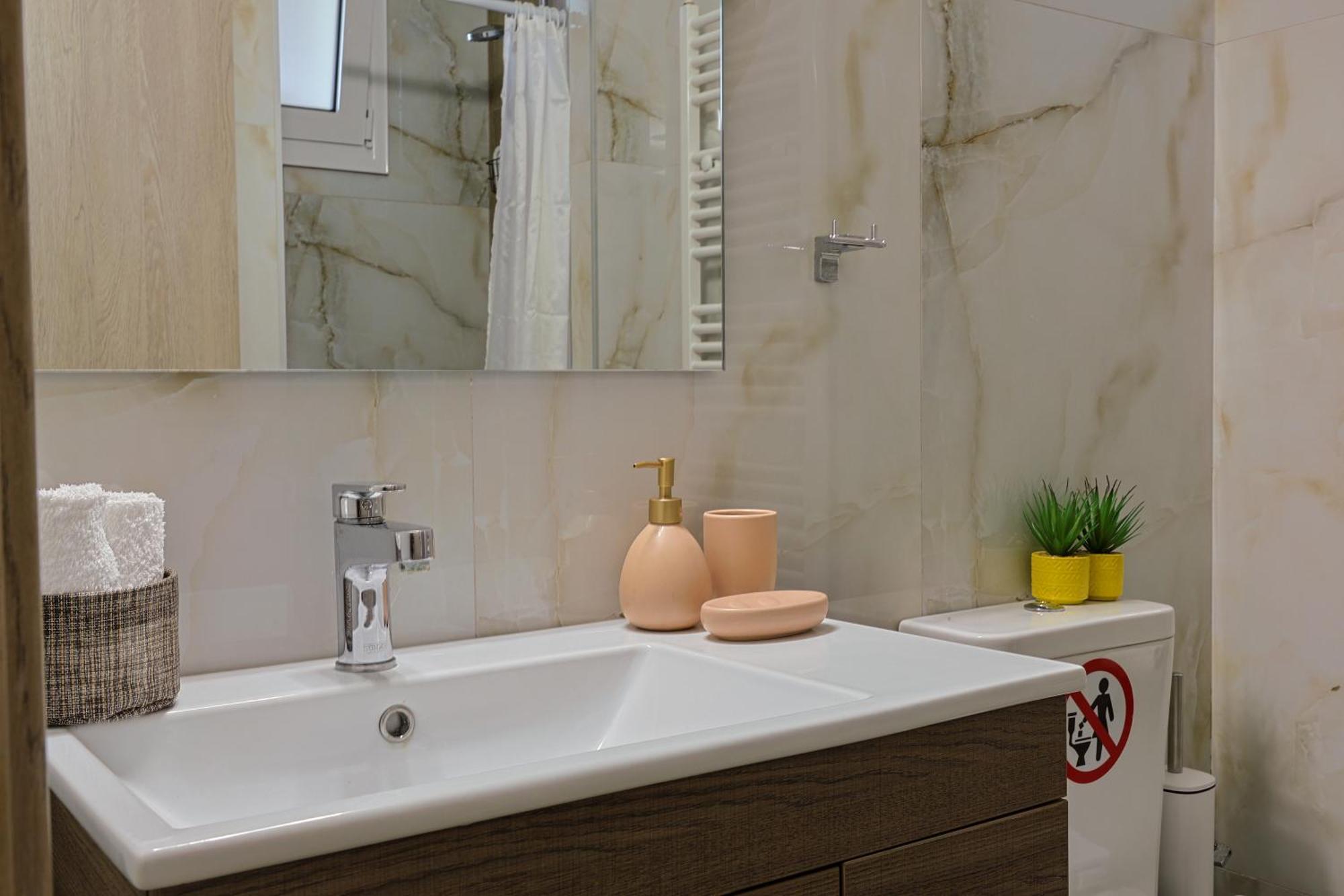 Апартаменты Zeta-Garden Oasis & Private Parking By Optimum Link Катерини Экстерьер фото